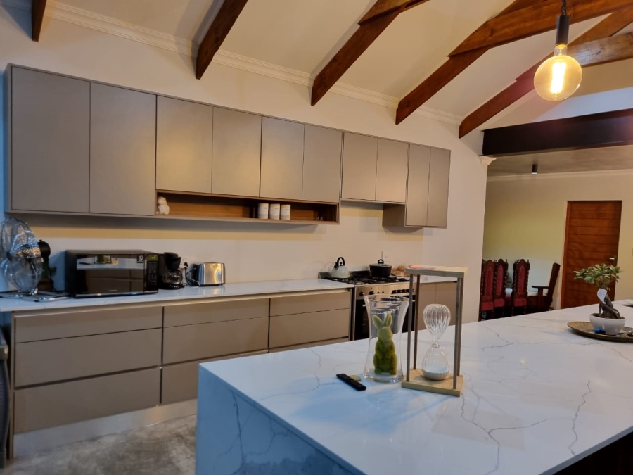 5 Bedroom Property for Sale in Kathu Northern Cape